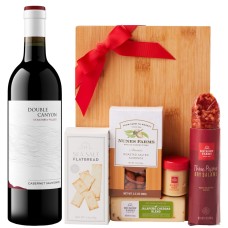 90 Point Cabernet Sauvignon & Cheese Board Gift Set