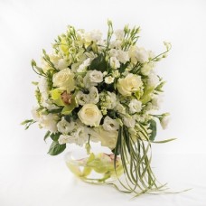 Ivory Elegance Bouquet