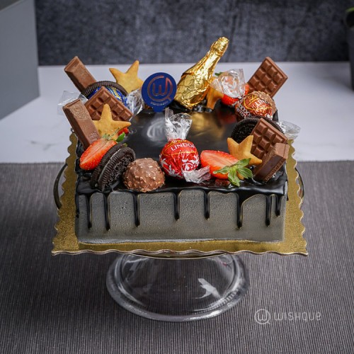Lindtberry Chocolate Celebration Cake