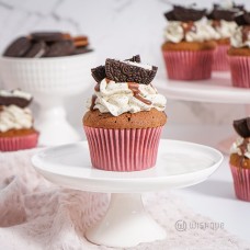 Classic Oreo Chocolate Cupcake (6 Pack)