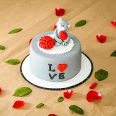 Hug Me Bear Cake