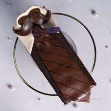 Vanilla & Chocolate Cake For Love