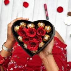 Hold My Heart Ferrerose Heart Box