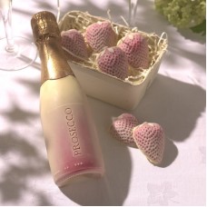 Chocolate Prosecco And Strawberries