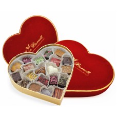 Romantic Selection in Heart Box - 20 chocolates