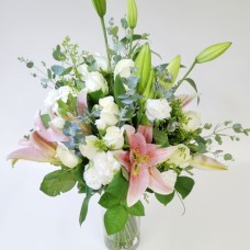 Beauty Bloom18-16-Vase Included (Deluxe(M))