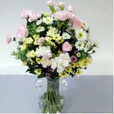 Beauty Bloom18-19-Vase Included (Deluxe(M))