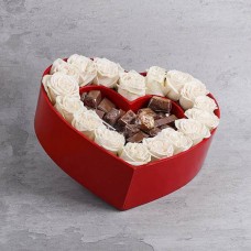 Heart White Roses (1/2 Kg)