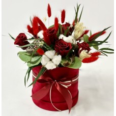 Flowerbox with preserved roses Love forever