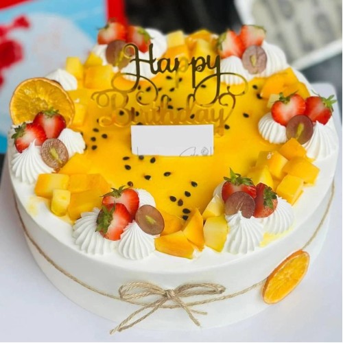 Fresh Cream Cake (8 inch)