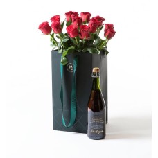 Red roses in a gift bag with bubbles (None selected)