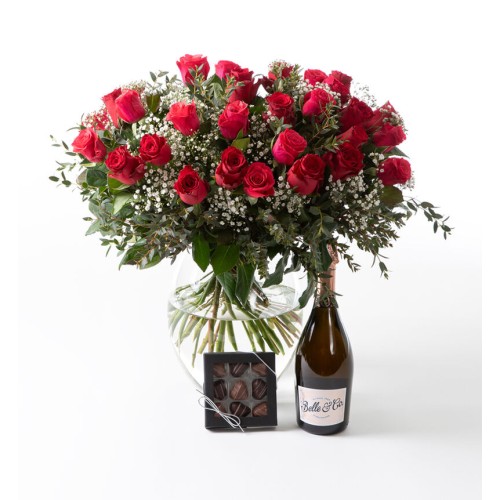 Rose bouquet with bridal veil large with bubbles and vase