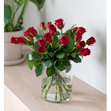 Red rose bouquet (None selected)