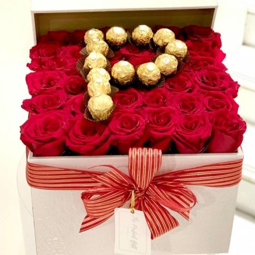 Ferrero Letter 30 Roses Gift Box
