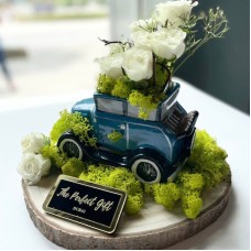 Blue Car Shaped Roses Vase