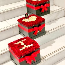 I Love You' Rose Gift Box Arrangement