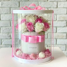 Beautiful Roses with Dipped Strawberries