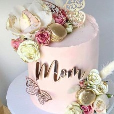 'MOM' Pink Cake