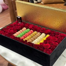 Luxury 56 Macaron & Roses Velvet Box