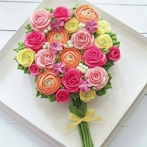 Blooming Roses Cupcake Bouquet