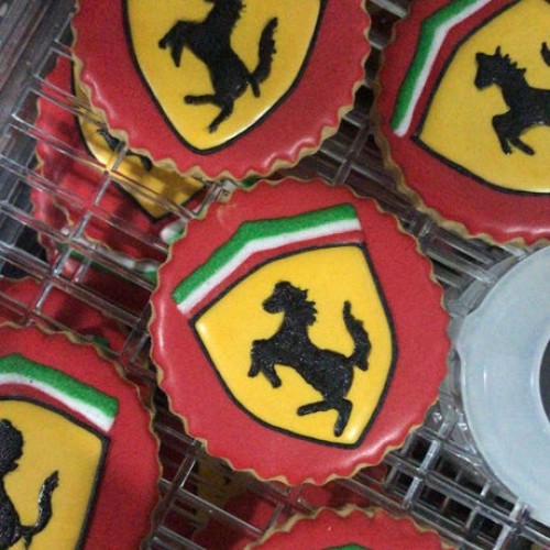 Ferrari Cupcakes (6 Pcs)