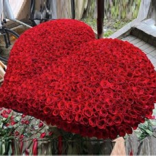 Ultimate Heart Shape 1000 Roses Box