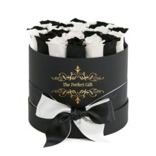 Black & White Roses in black Round Box (30 Roses)