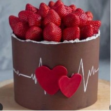 Red Heartbeats Berries Cake