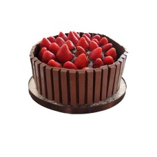 Strawberry Kit Kat Chocolate Cake Regular