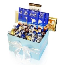 Lindt Lovers Premium Gift Box
