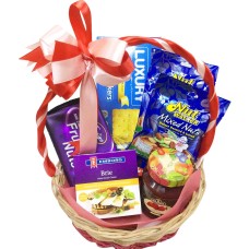 Afternoon snacks basket