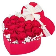 12 red Ecuadorian roses in a heart box