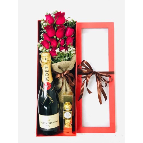 Roses Moet Ferrero Deluxe Gift Box