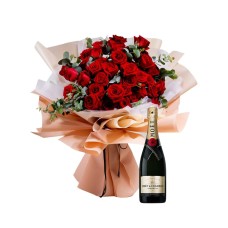 Roses Bouquet and Moet Champagne