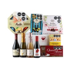 Deluxe Gift Box with imported Wines and Chocolates