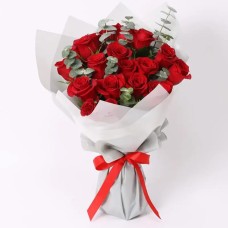 An elegant bouquet that speaks the language of love