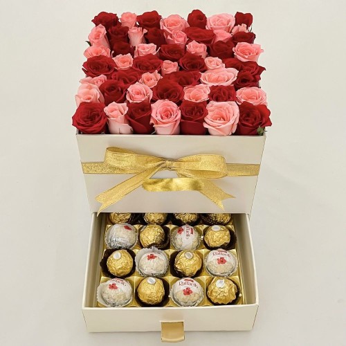 Luxurious Flower & Chocolate Gift Hamper