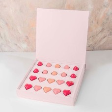 20 Assorted Heart & Bonbon Chocolates