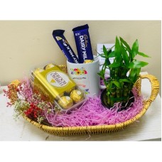 Sweet Woman's Day Hamper