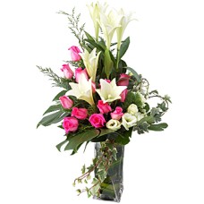 Stellar - Lilies Flower Arrangement
