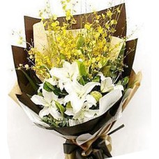 Basic Dancing Casa - 5 Stalks Lilies Flower Bouquet