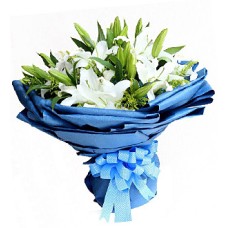 Bewildered - 15 Stalks Lilies Flower Bouquet