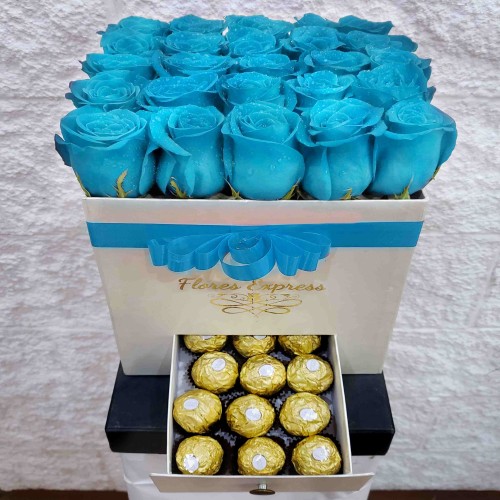 BOX 25 LIGHT BLUE ROSES w/ FERRERO ROCHER