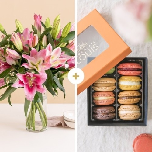 Lily bouquet and macaroons (Normal)