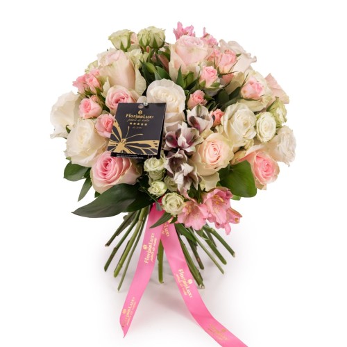 Delicate roses in a bouquet (standard)