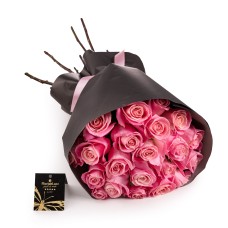 Bouquet of pink Fancy Love roses (standard)
