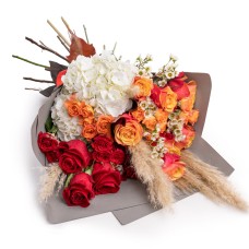 Autumn Fantasy bouquet of roses and hydrangeas (Deluxe)