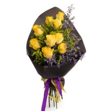 Bouquet of yellow roses and limonium (Deluxe)