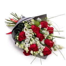Bouquet of red roses and white lisianthus (Deluxe)