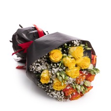 Playful bouquet of yellow and orange roses (Deluxe)
